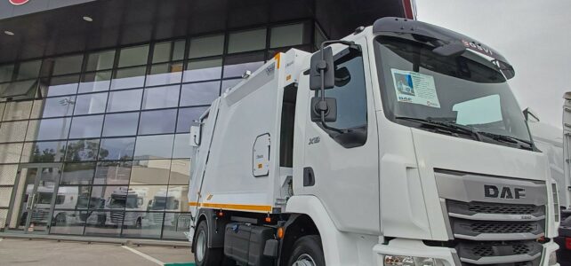 Resíduos Sólidos Urbanos XB 260 12T FA 4X2
